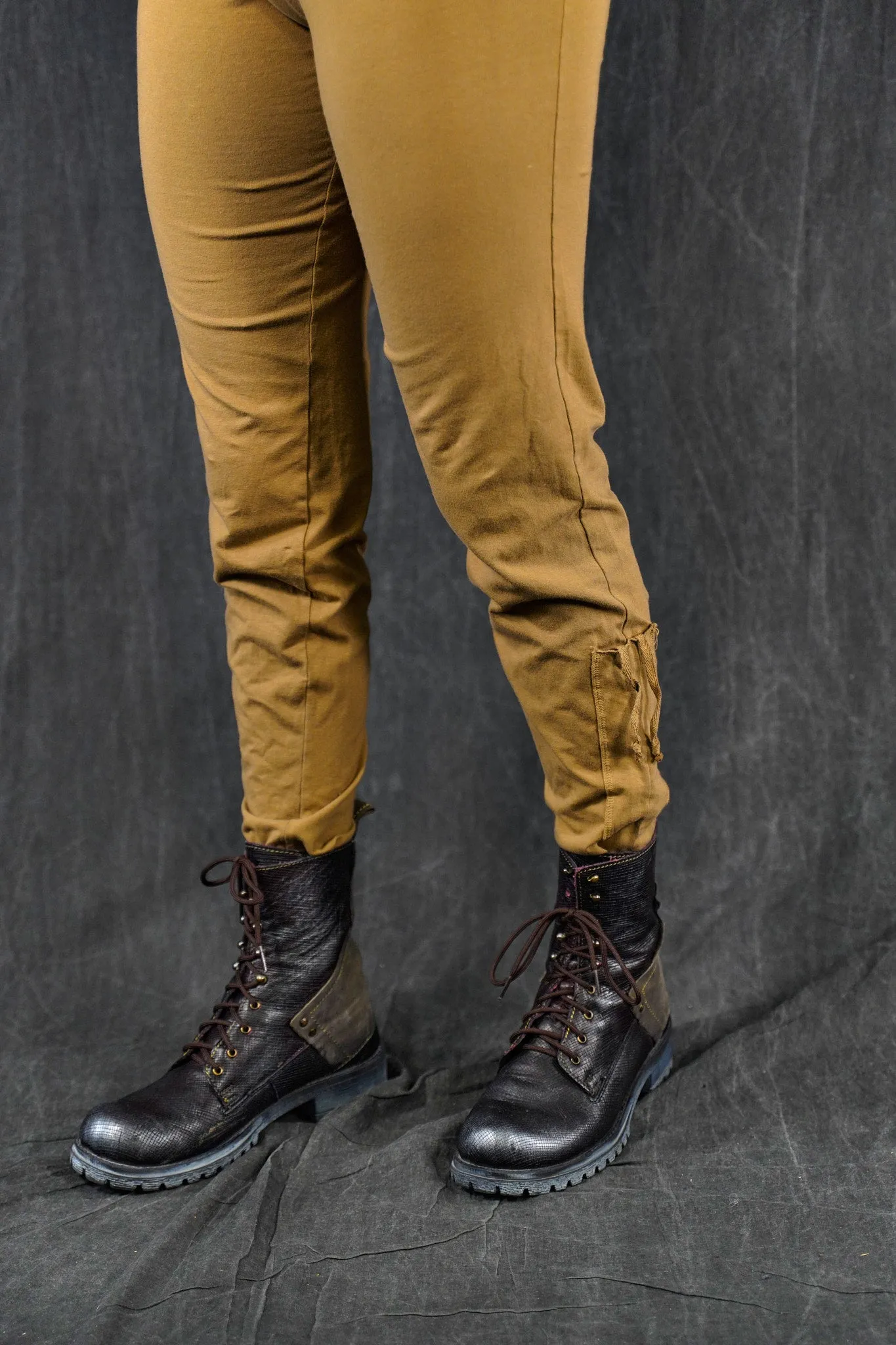 3319 Drawstring Legging-Coyote-U