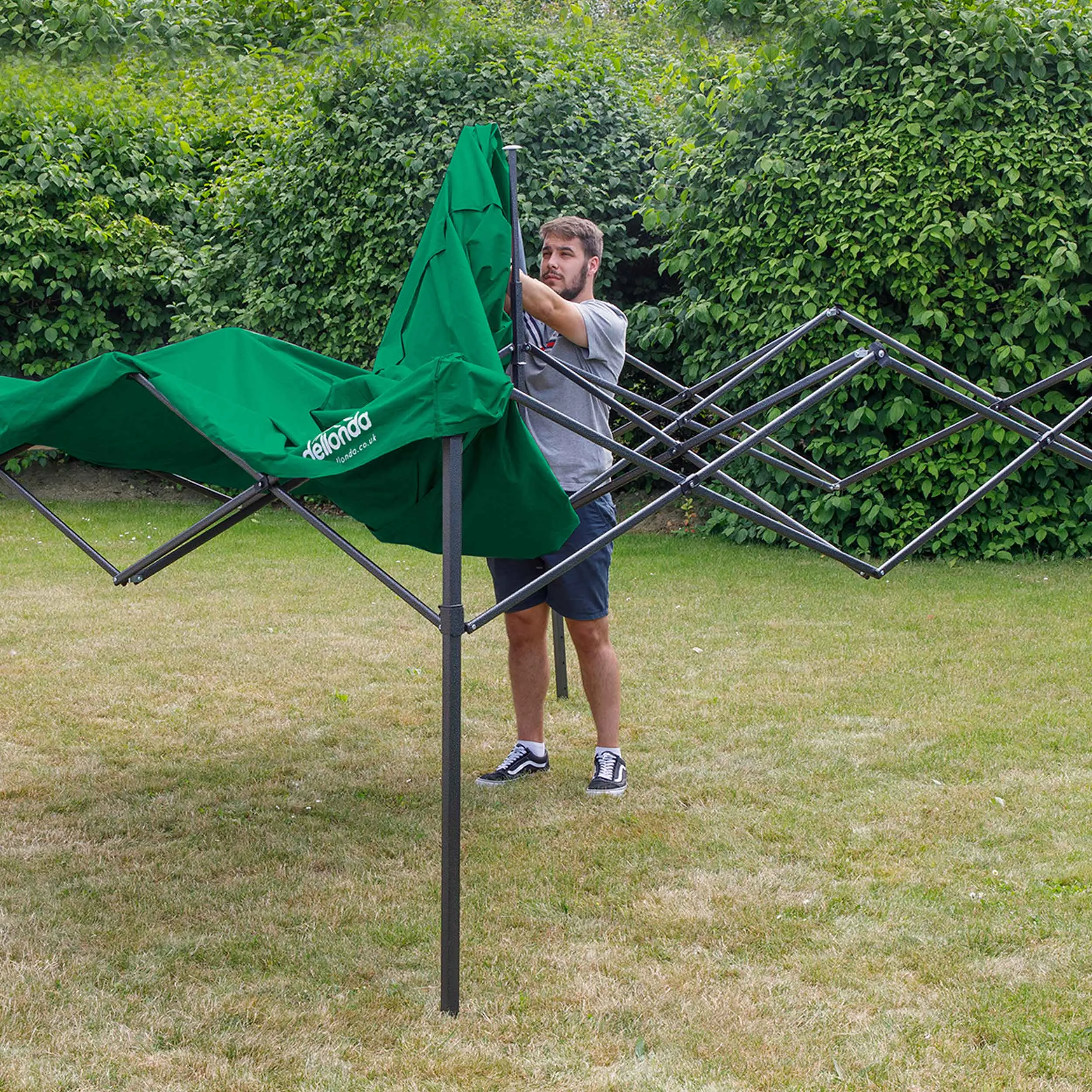 Premium 3x3m Pop-Up Gazebo, Water Resistant, Carry Bag, Stakes & Weight Bags - Dark Green - DG132