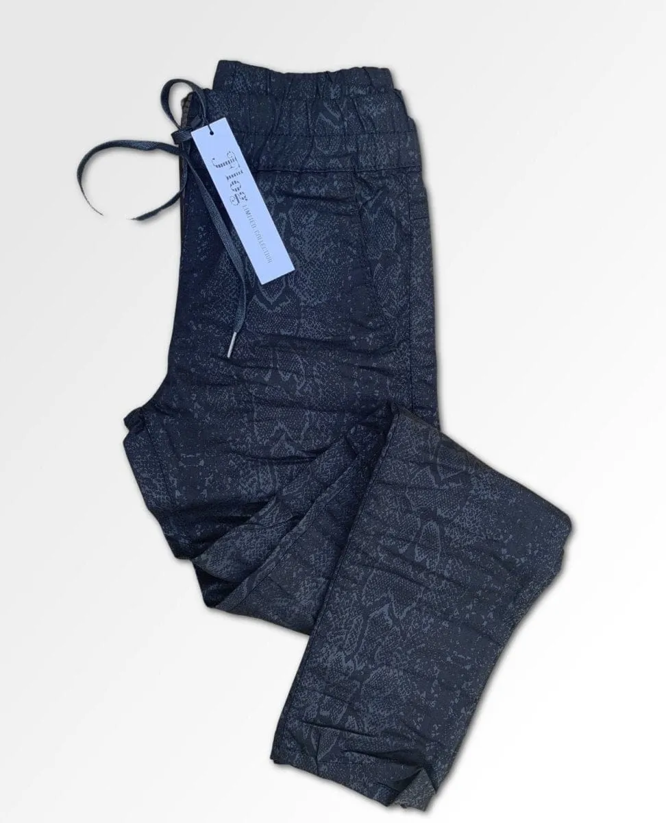 Shely Drawstring Black Python Flog