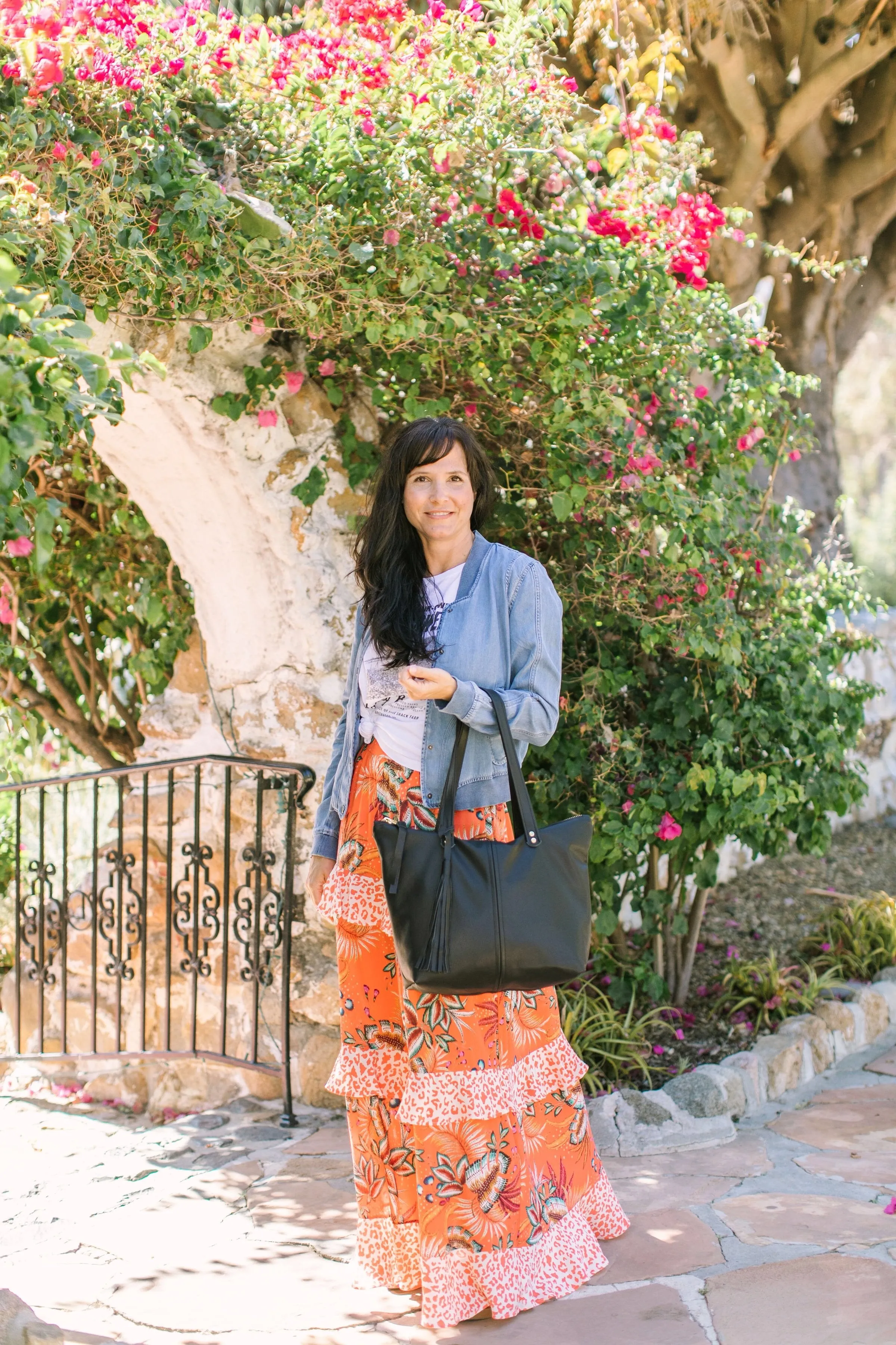 Traveler Tote ~ Black Nassa